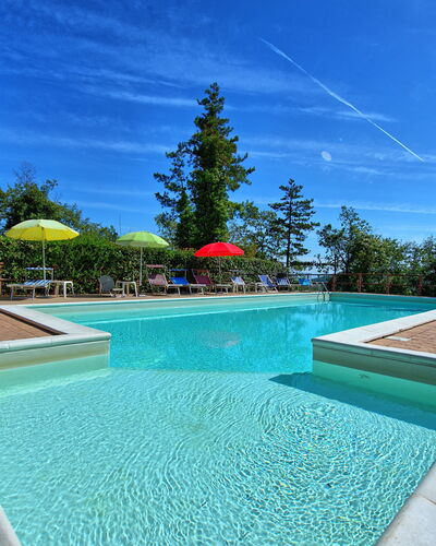 Villa Lorenzo: Swimming Pool, Property, Real Estate, House, Estate, Vacation, Leisure, Home, Grass, Building