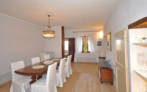 Villa Cassia: Camera, Proprietà, Costruzione, Sala Da Pranzo, Interior Design, Mobilia, Immobiliare, Casa, Pavimento, Soffitto
