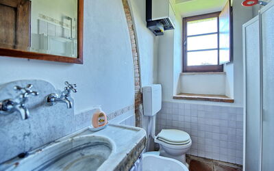 Accommodation:&nbsp;Sarteano 5