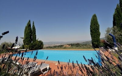 Villa_Paradiso_veduta_esterna_piscina