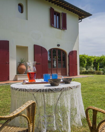Villa Ponticelli: Property, House, Building, Backyard, Real Estate, Cottage, Room, Home, Yard, Farmhouse
