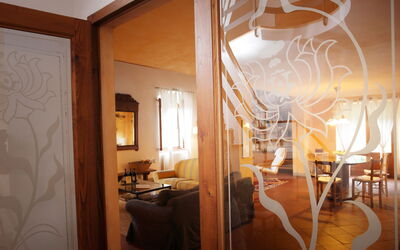 Accommodation:&nbsp;Granaio