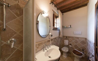 Accommodation:&nbsp;Camera 2
