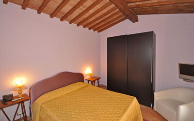 Alloggio:&nbsp;Cornia 9