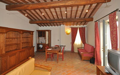 Alloggio:&nbsp;Cornia 1