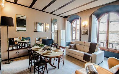 Florence 993: Living Room, Room, Interior Design, Property, Building, Furniture, Ceiling, House, Home, Real Estate