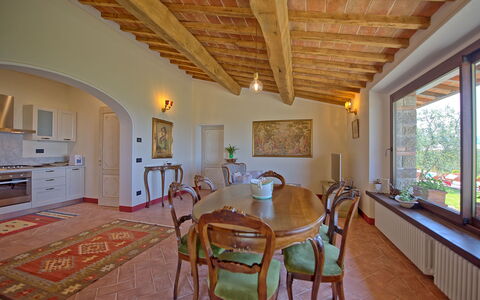 Villa Noceta: Camera, Proprietà, Costruzione, Mobilia, Sala Da Pranzo, Immobiliare, Casa, Soffitto, Interior Design, Pavimento