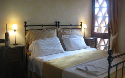 Accommodation:&nbsp;Ginestra