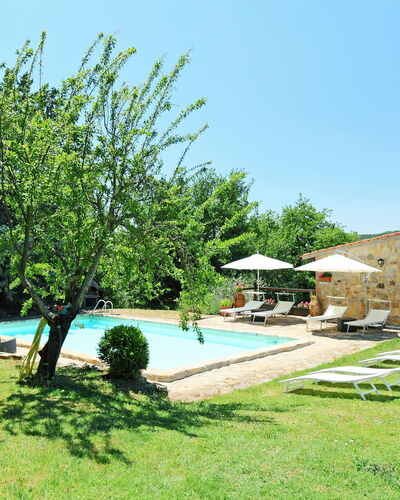 Casale Verciano: Property, House, Natural Landscape, Grass, Tree, Real Estate, Building, Estate, Swimming Pool, Landscape