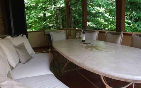 Villa La Quercia: Proprietà, Camera, Mobilia, Casa, Tavolo, Albero, Costruzione, Interior Design, Immobiliare, Casa