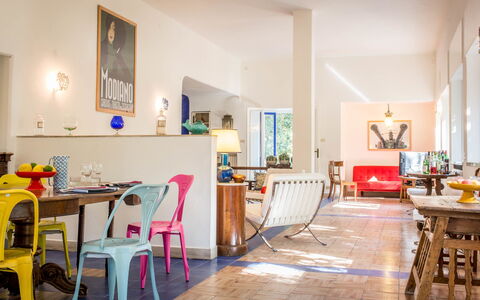 Marina Dei Ronchi Prestige: Camera, Proprietà, Mobilia, Interior Design, Costruzione, Giallo, Casa, Sala Da Pranzo, Pavimento, Tavolo