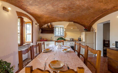 Villa La Fragola: Camera, Proprietà, Costruzione, Interior Design, Soffitto, Sala Da Pranzo, Mobilia, Tavolo, Casa, Pavimento